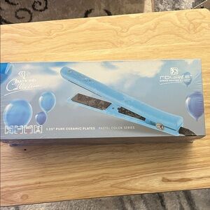 Blue Hair Straightener - Diamond Collection